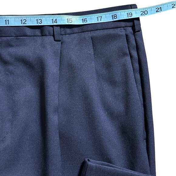 Dockers Men's Signature Classic Casual Trouser Pants, Black, 38W x 34L Pleated - Picture 7 of 11